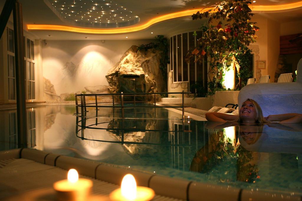 Alpenhotel Neuwirt Шладминг Экстерьер фото